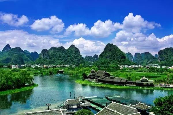 巴蜀瑰宝,现代建设新篇章——四川,历史与现代交融之地